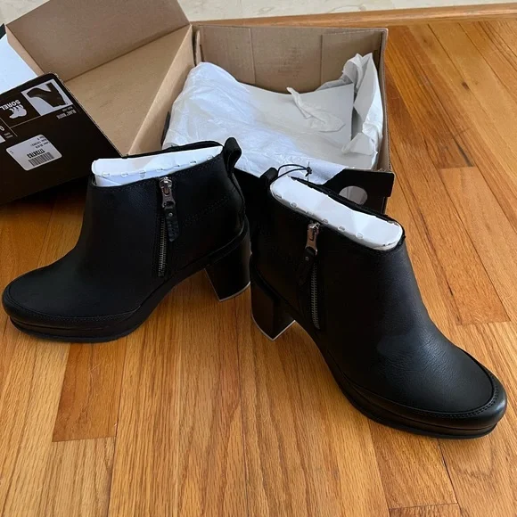 Sorel Black Blake Bootie New in Box - Picture 5 of 10